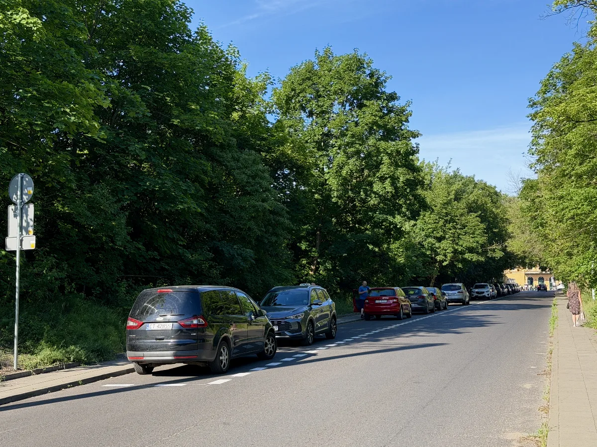 Nowe miejsca parkingowe przy Dworcu Toruń Główny