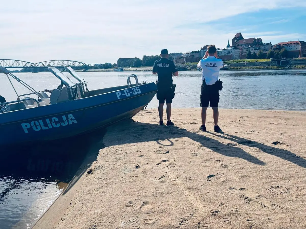 Woda pod kontrolą policji z Torunia