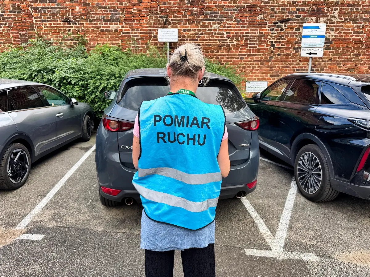 Badania parkingów w Toruniu: analiza funkcjonowania trwa do końca listopada