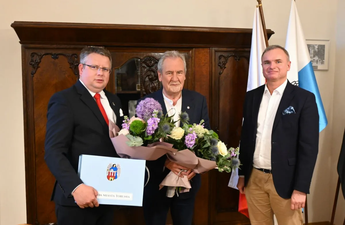 Życzenia dla Jana Wyrowińskiego, Honorowego Obywatela Torunia