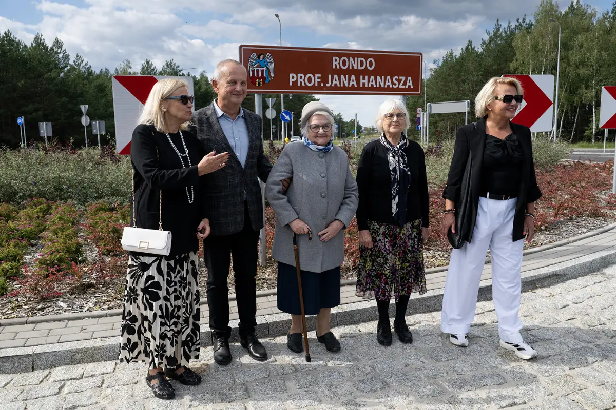 Odsłonięcie ronda imienia prof. Jana Hanasza w Toruniu