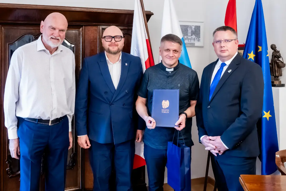 Podziękowania dla ks. Krzysztofa Winiarskiego za wieloletnią posługę