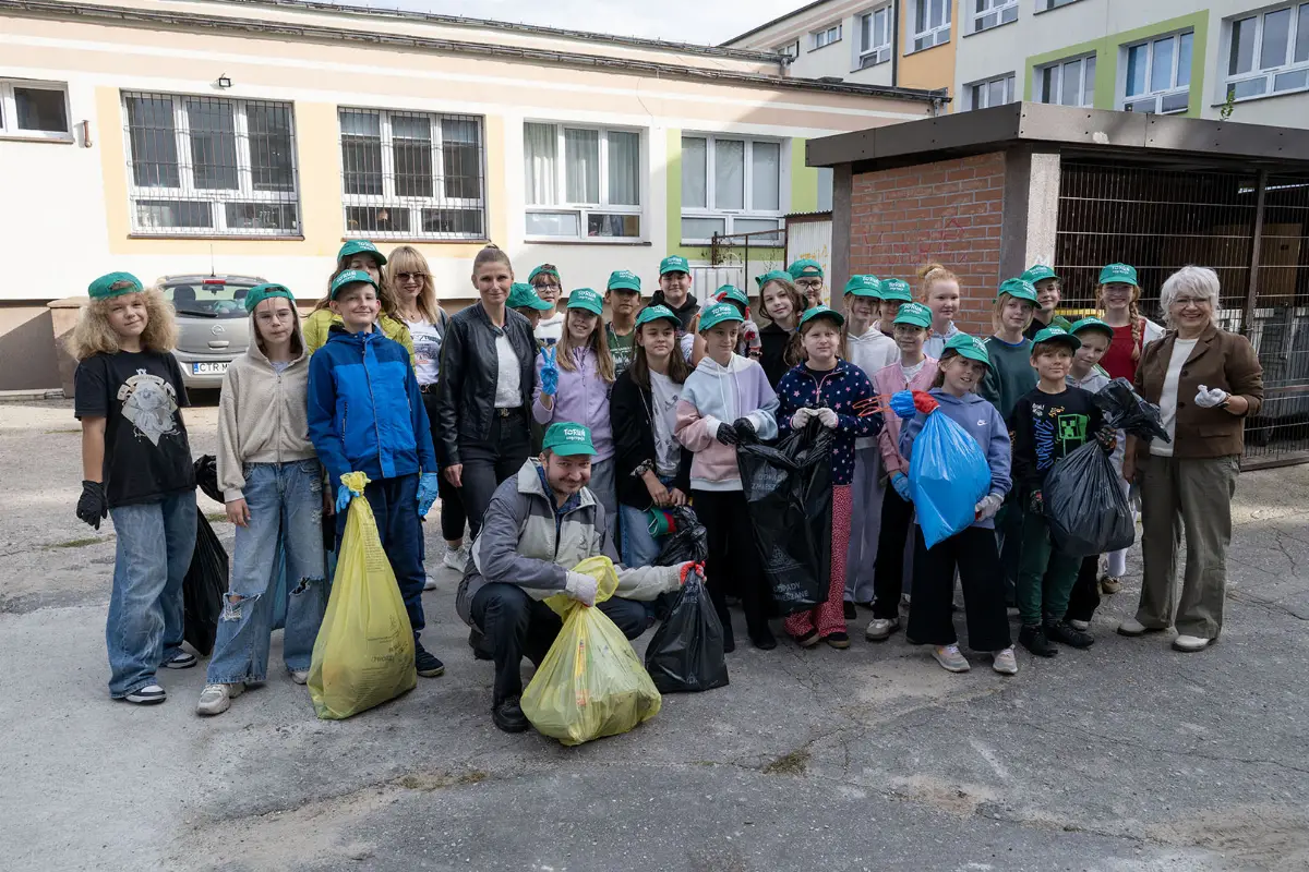 Akcja sprzątania w Toruniu z udziałem uczniów SP nr 24
