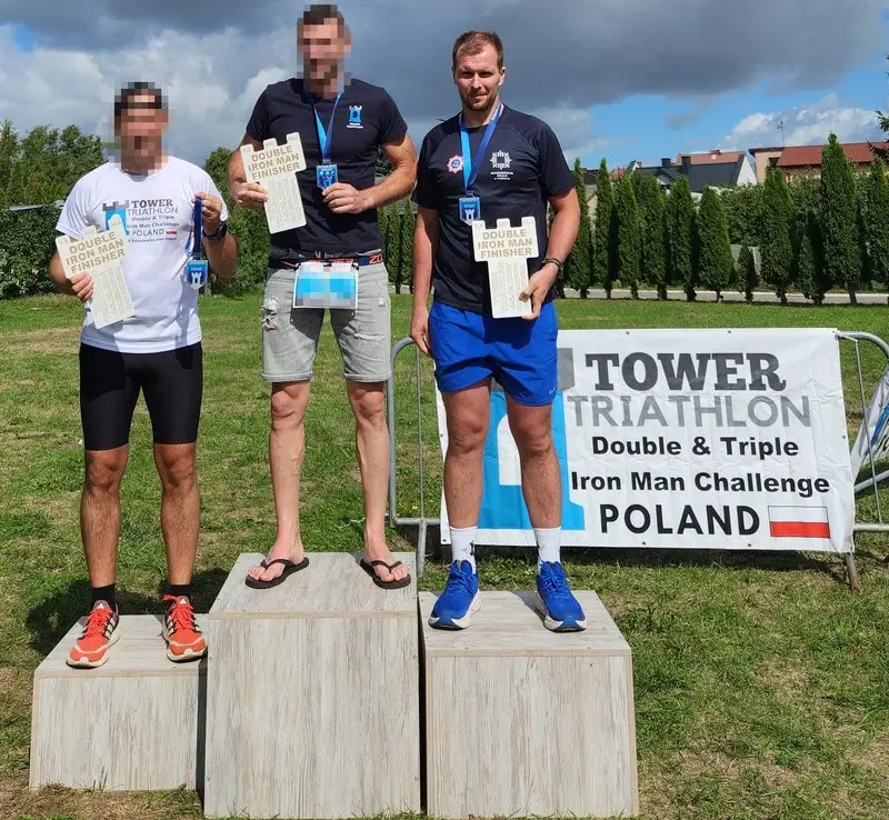 Toruński policjant zajmuje drugie miejsce w ekstremalnym triathlonie