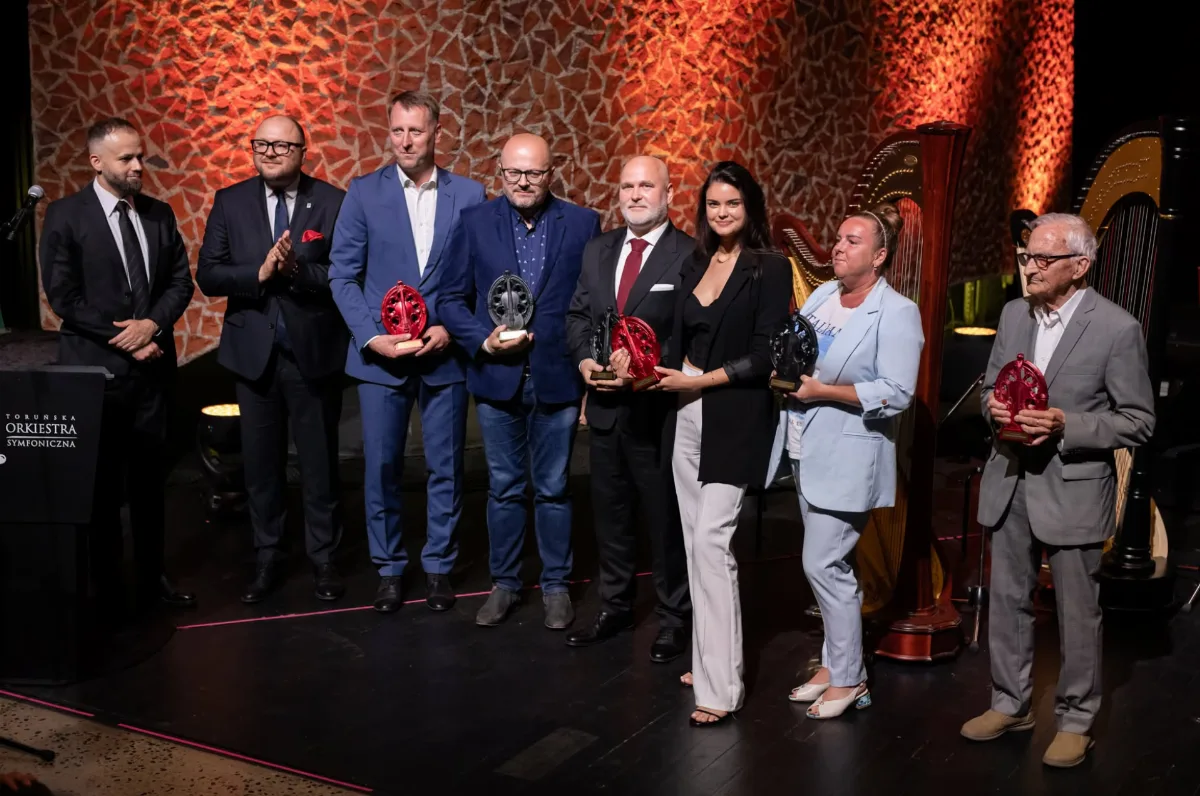 MZK w Toruniu nagrodzone statuetką „Muza TOS-u” 2025