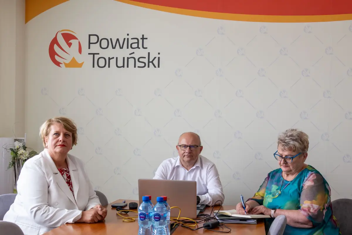 Dyskusje na temat wyzwań i decyzji dla powiatów